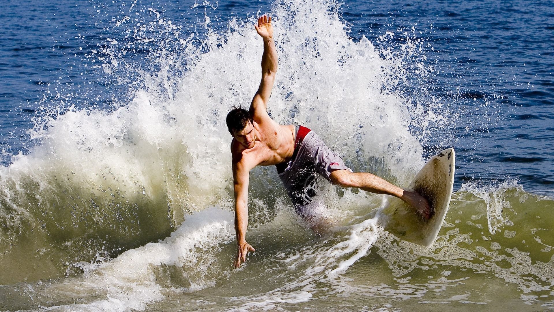 关于姆巴佩迎来十五赛季出色发挥,巴塞罗那观众热烈欢呼!热度持续攀升的信息