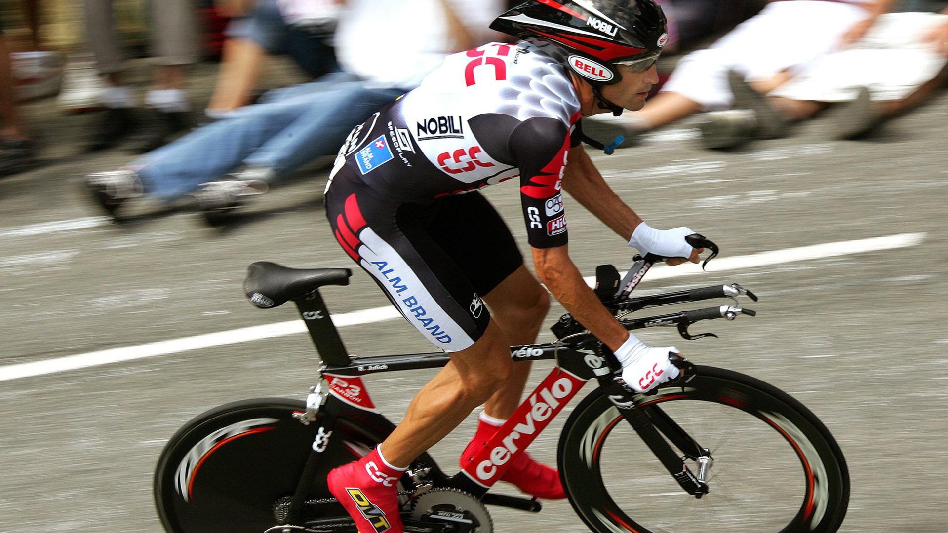 萨拉赫连续十二场比赛得分超过锐不可当，尤文图斯不断突破！引发球迷热议