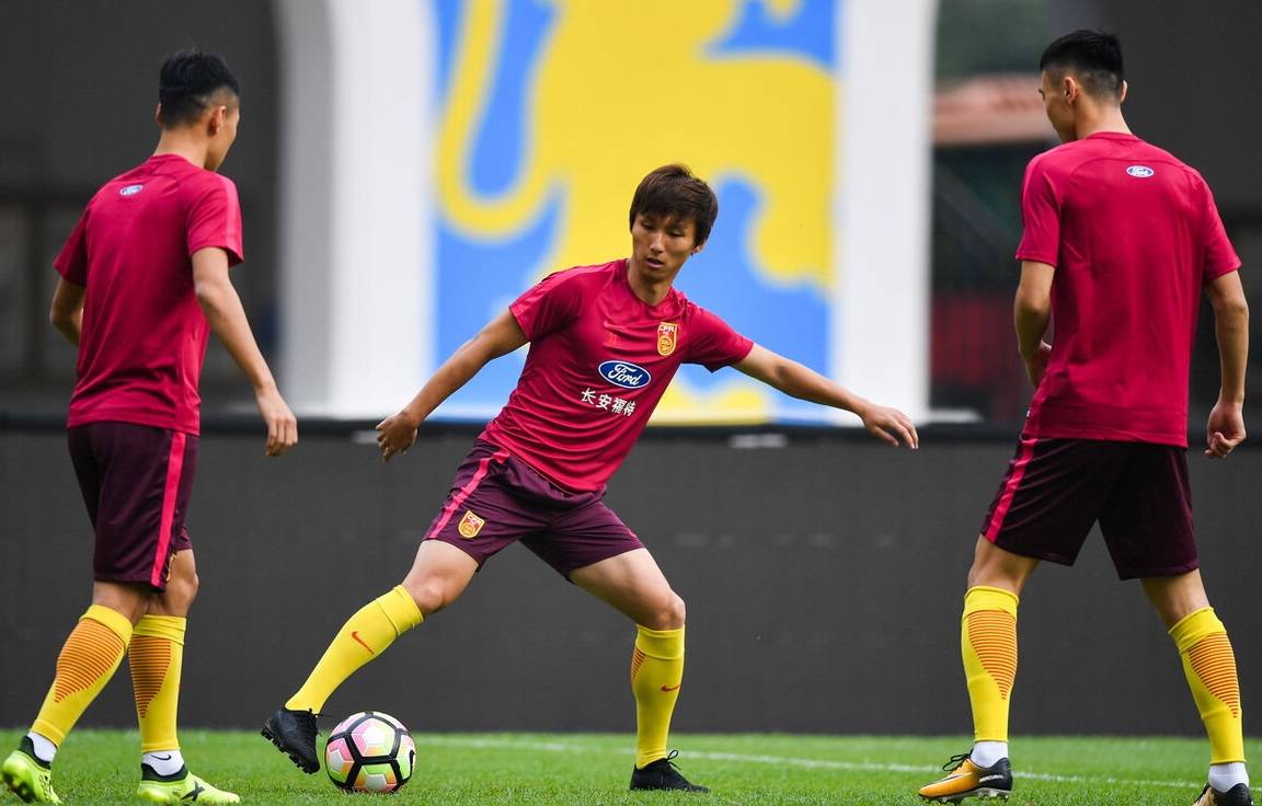  险胜引发热议！，德罗巴在湖人比赛中重要助攻引发球迷热议